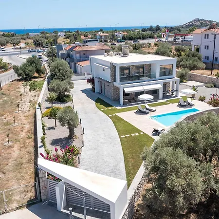 Modern With Pool & Garden Kastalys, Rhodes