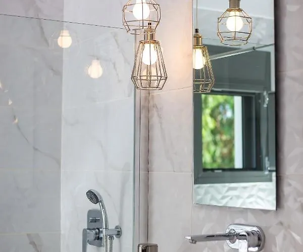 Modern With Pool & Garden Kastalys, Rhodes