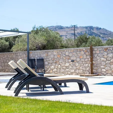 Вилла Modern Villa With Pool & Garden Kastalys, Rhodes Калитиес