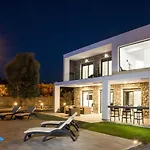 Modern With Pool & Garden Kastalys, Rhodes Villa *