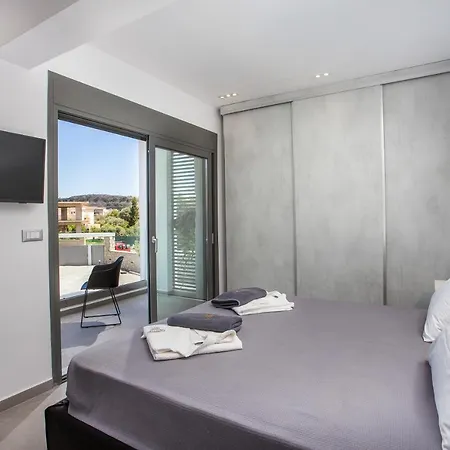 Modern Villa With Pool & Garden Kastalys, Rhodes Villa Kalithies