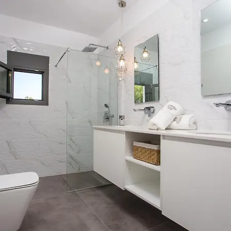 Modern Villa With Pool & Garden Kastalys, Rhodes *