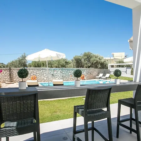 Modern Villa With Pool & Garden Kastalys, Rhodes Villa Kalithies