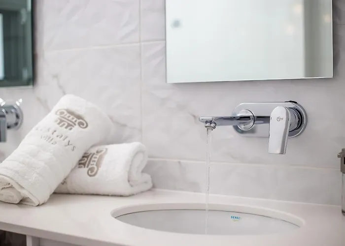 Villa Modern With Pool & Garden Kastalys, Rhodes