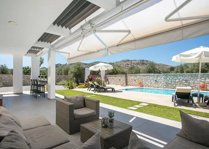 Modern With Pool & Garden Kastalys, Rhodes Villa