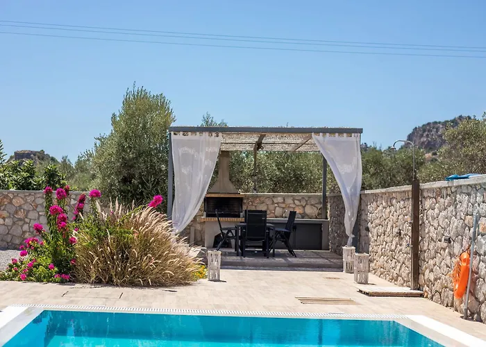 Villa Modern With Pool & Garden Kastalys, Rhodes Kalithies