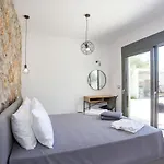 Modern With Pool & Garden Kastalys, Rhodes Villa Kalithies