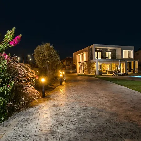 Modern With Pool & Garden Kastalys, Rhodes