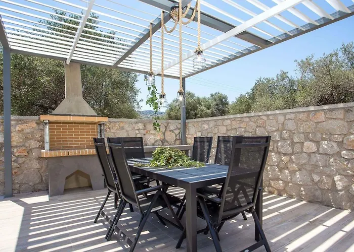 Modern With Pool & Garden Kastalys, Rhodes Kalithies