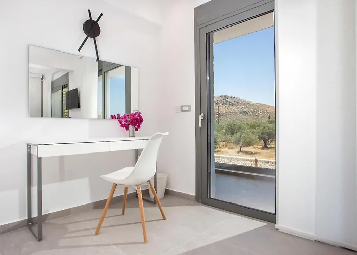 Modern With Pool & Garden Kastalys, Rhodes Villa Kalithies